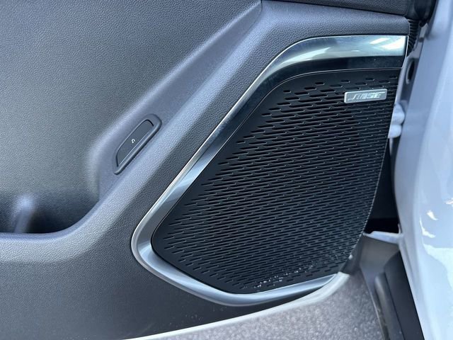 Used 2025 GMC Acadia Elevation image 24