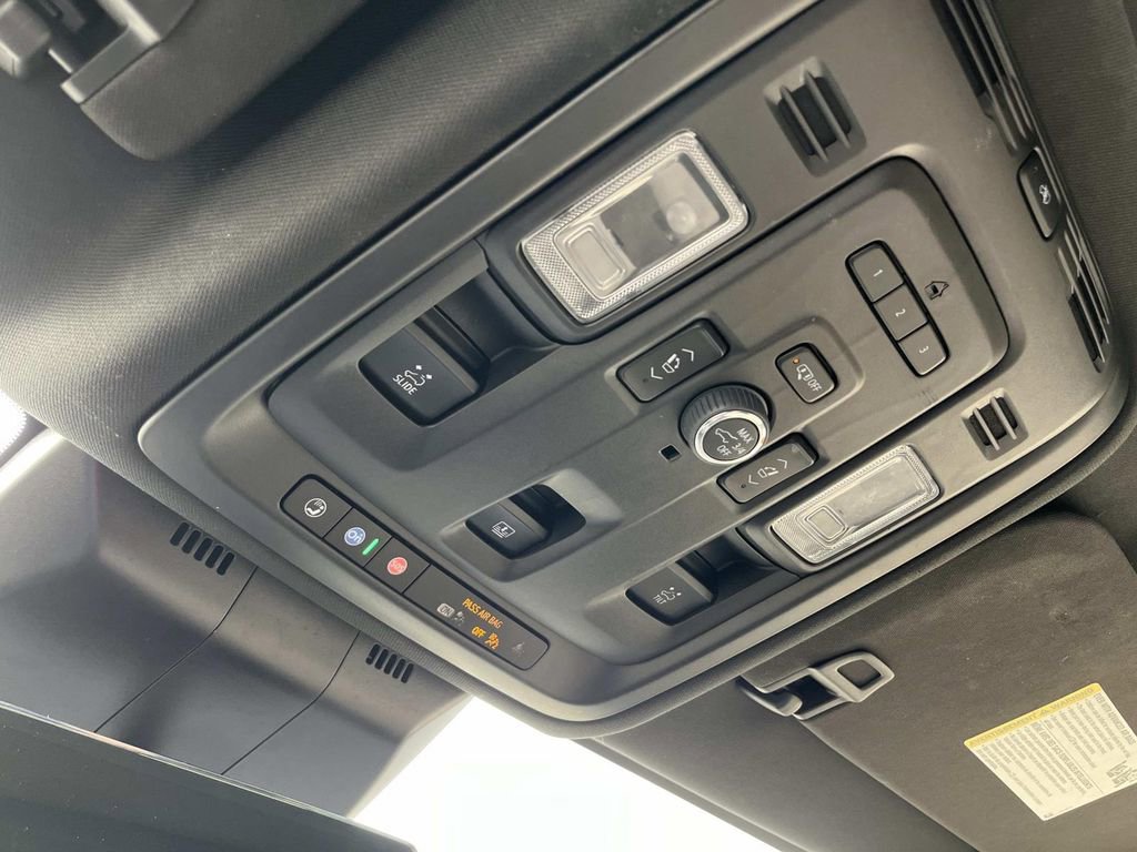 Used 2021 Cadillac Escalade Sport w/ Driver Assist Tech Package image 38