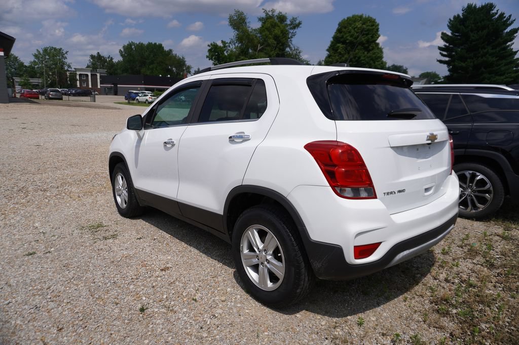 Used 2017 Chevrolet Trax LT w/ LT Convenience Package AWD/4WD image 5