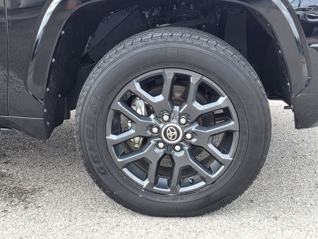 Used 2022 Toyota Tundra Platinum image 12