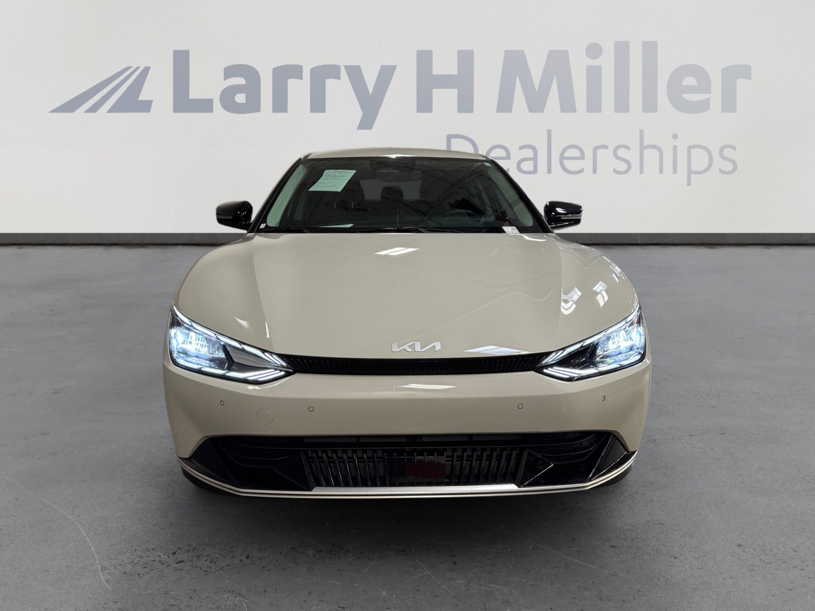 Used 2022 Kia EV6 Wind image 8