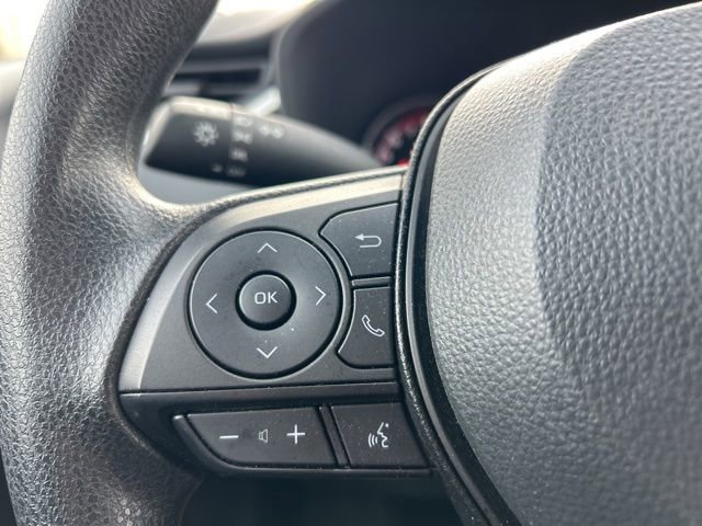 Used 2025 Toyota RAV4 LE image 17