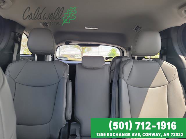 Used 2025 Toyota Sienna XLE w/ XLE Plus Package image 56