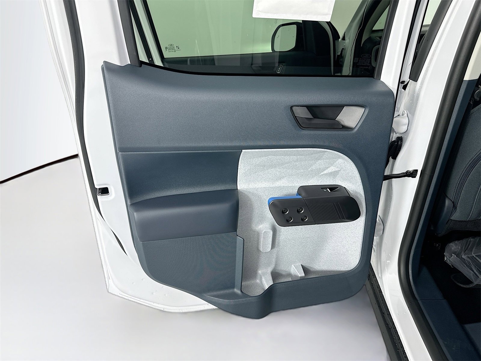 New 2025 Ford Maverick XLT w/ Equipment Group 301A image 27