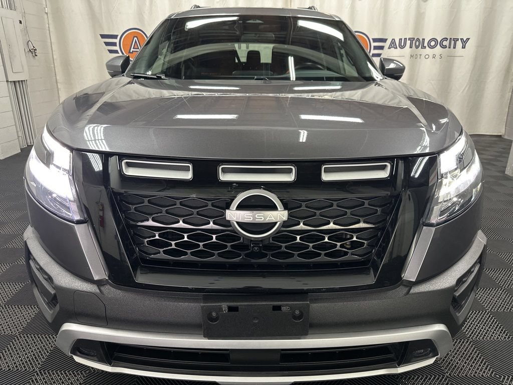Used 2025 Nissan Pathfinder Rock Creek AWD/4WD image 4
