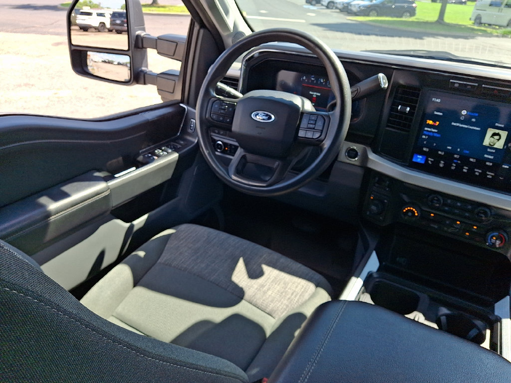 Used 2023 Ford F250 XLT w/ XLT Premium Package AWD/4WD image 15