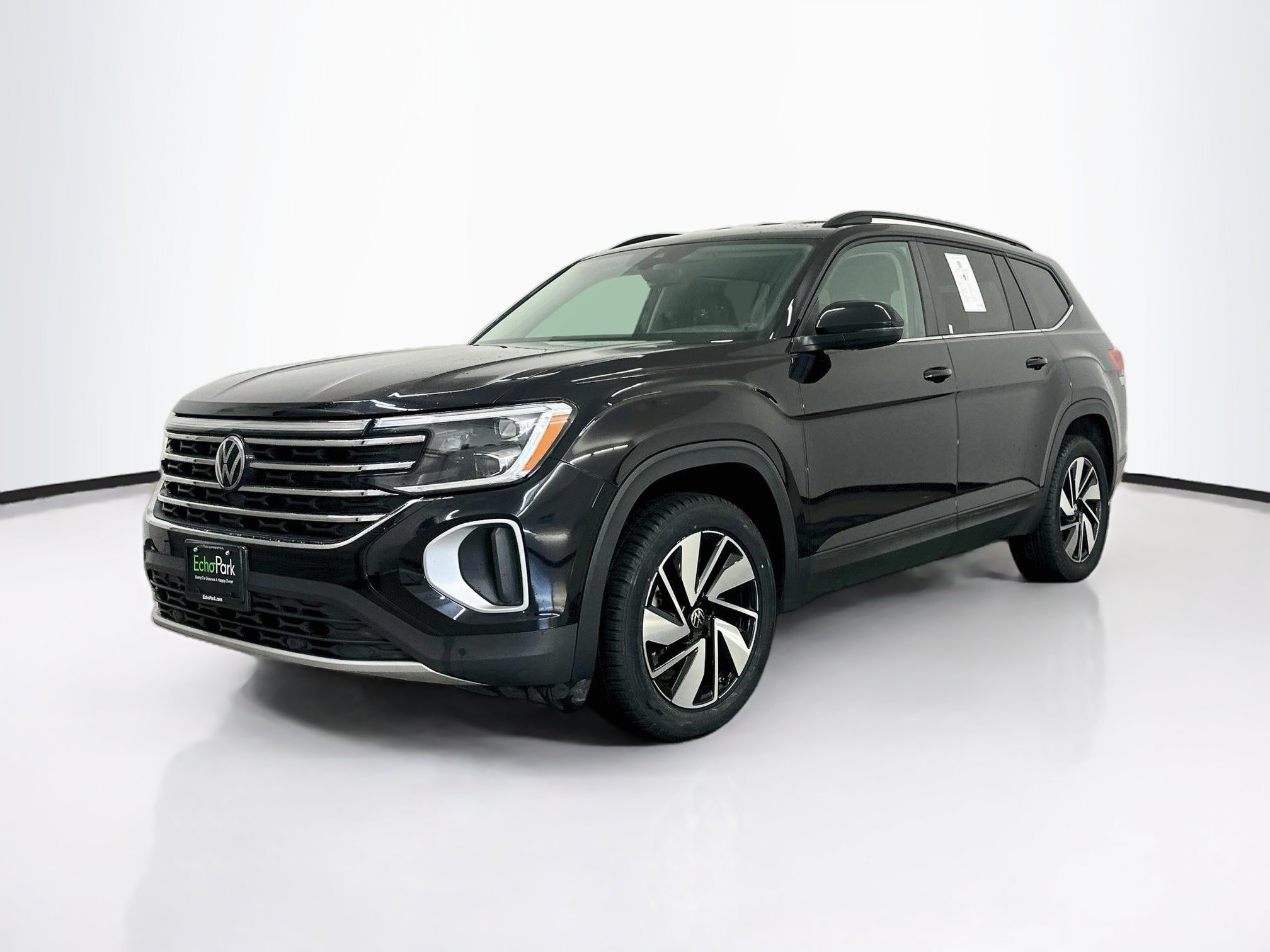 Used 2026 Volkswagen Atlas SE AWD/4WD image 3