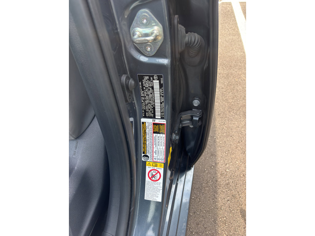 Certified 2019 Toyota Avalon XLE w/ Moonroof Package FWD image 7