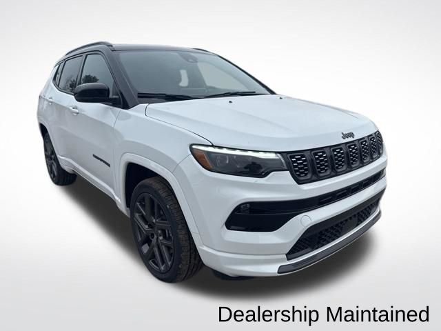 Used 2024 Jeep Compass Limited w/ High Altitude Package AWD/4WD image 4