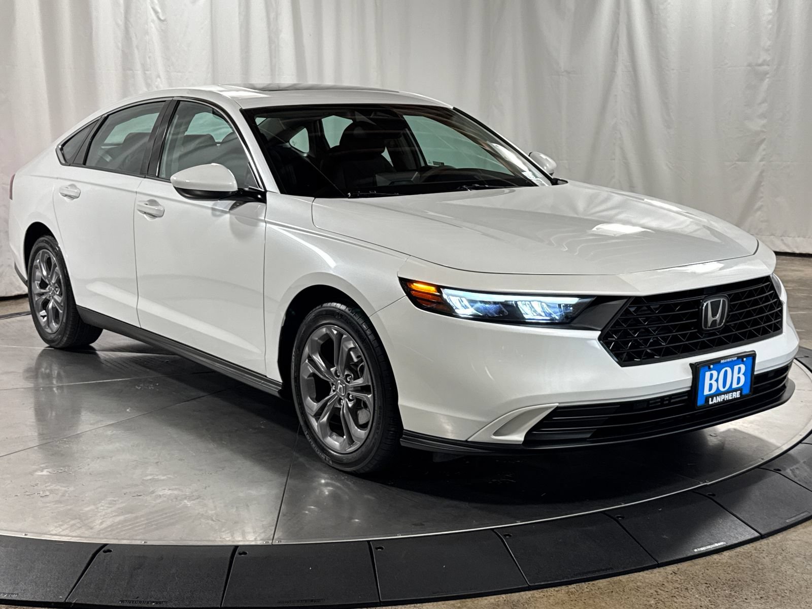 Used 2024 Honda Accord EX image 7