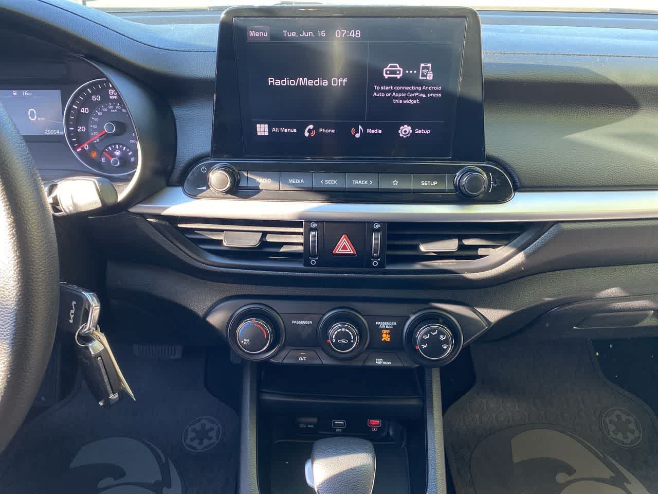 Used 2024 Kia Forte LXS w/ LXS Technology Package FWD image 24