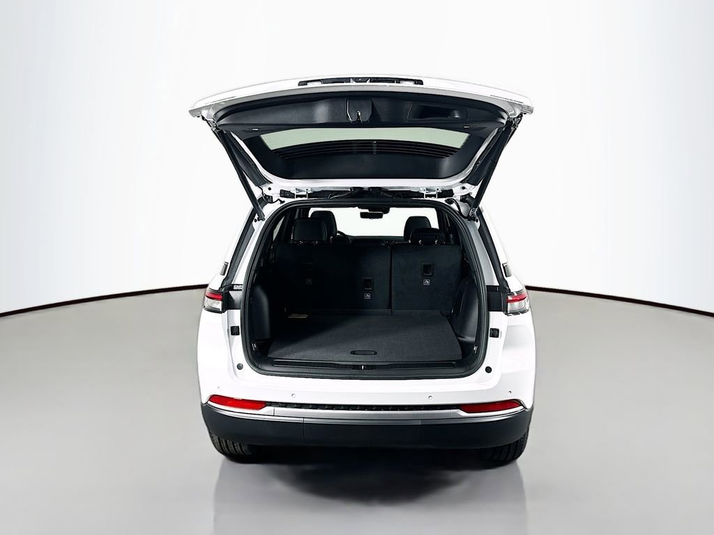 New 2026 Jeep Grand Cherokee Limited image 16