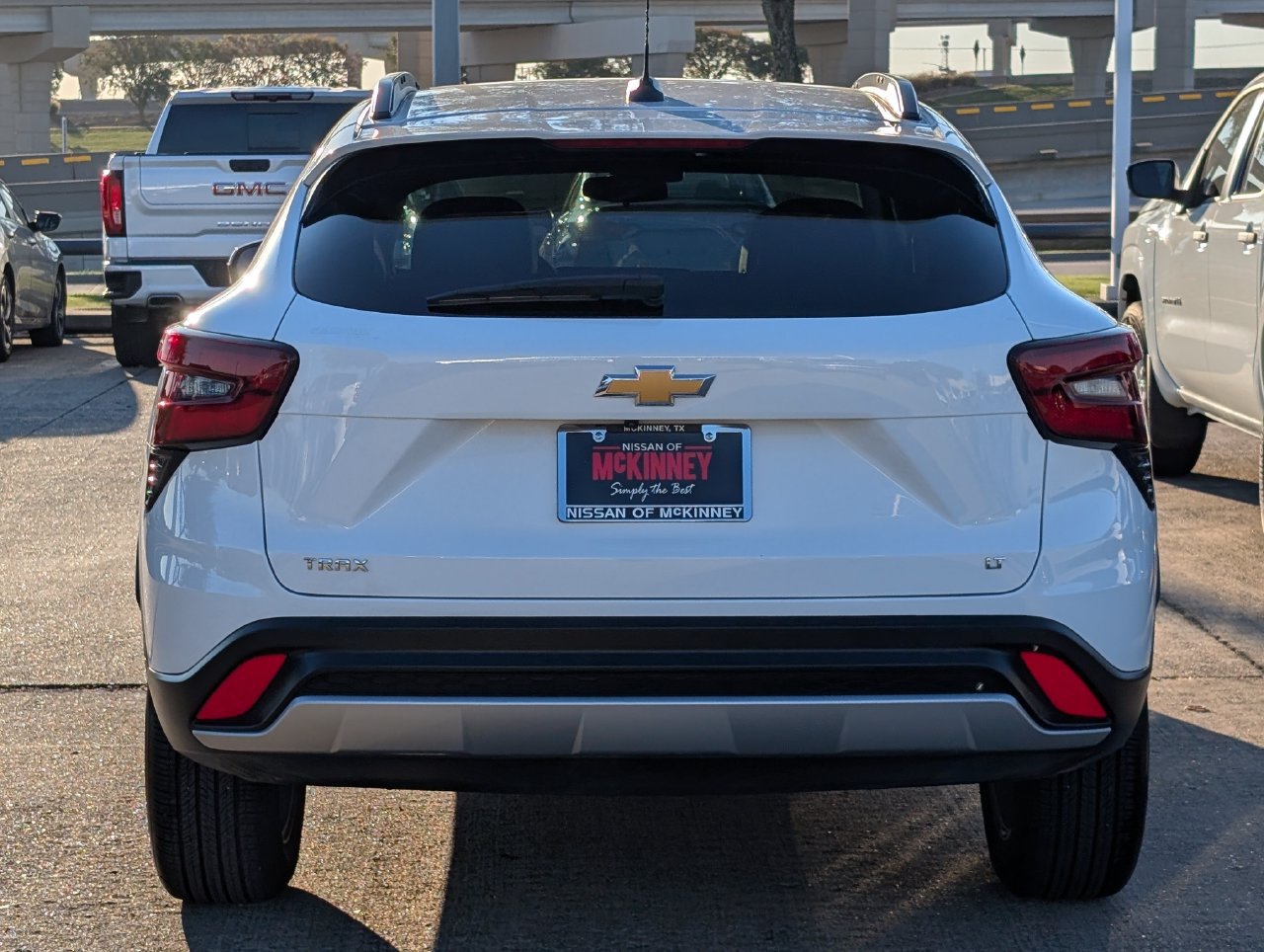 Used 2025 Chevrolet Trax LT w/ LT Convenience Package FWD image 5
