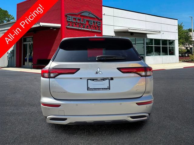 Used 2023 Mitsubishi Outlander SE FWD image 4