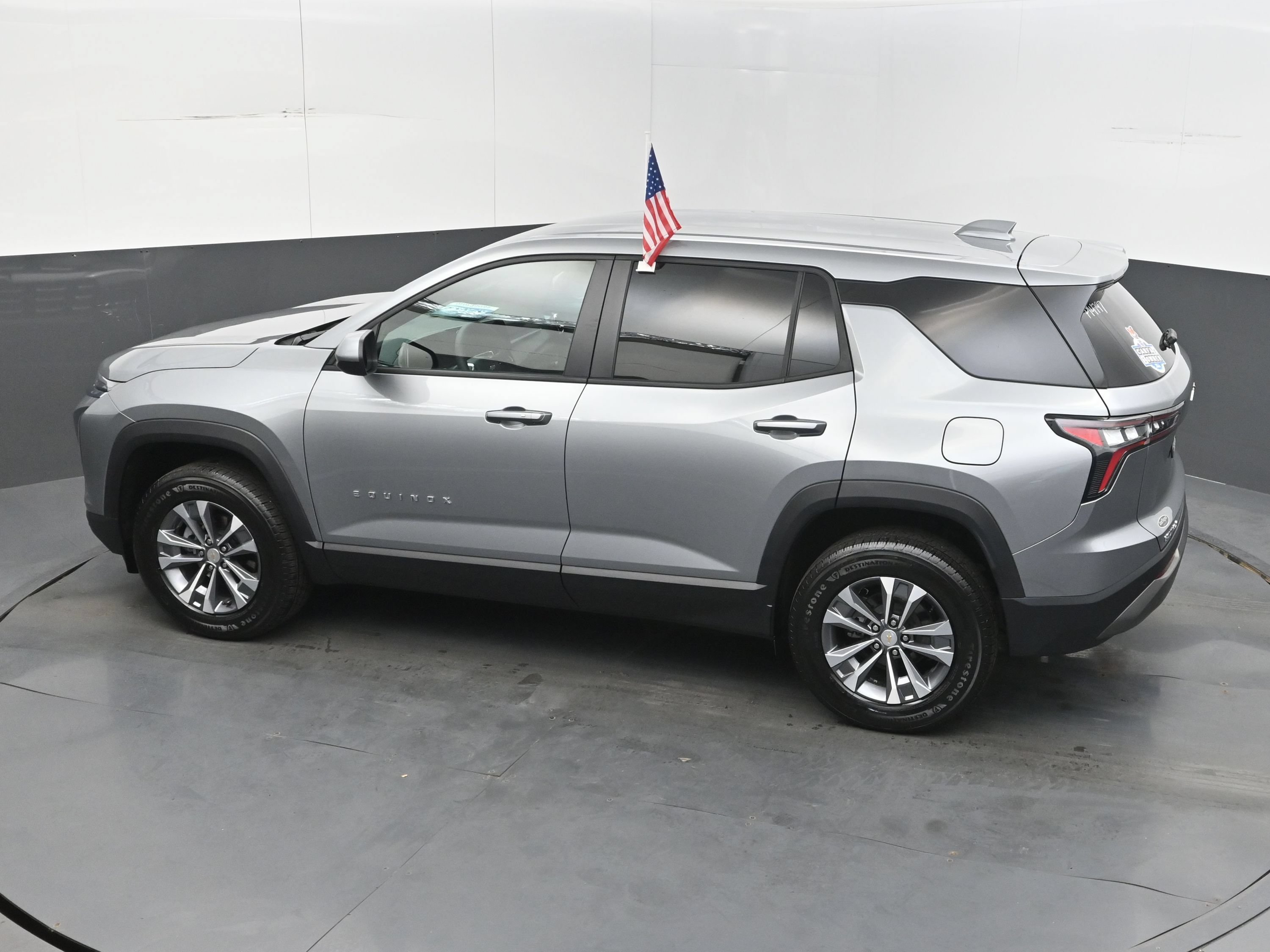 Used 2026 Chevrolet Equinox LT FWD image 35