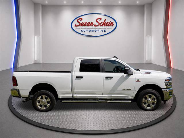 Used 2026 RAM 2500 Big Horn AWD/4WD image 3