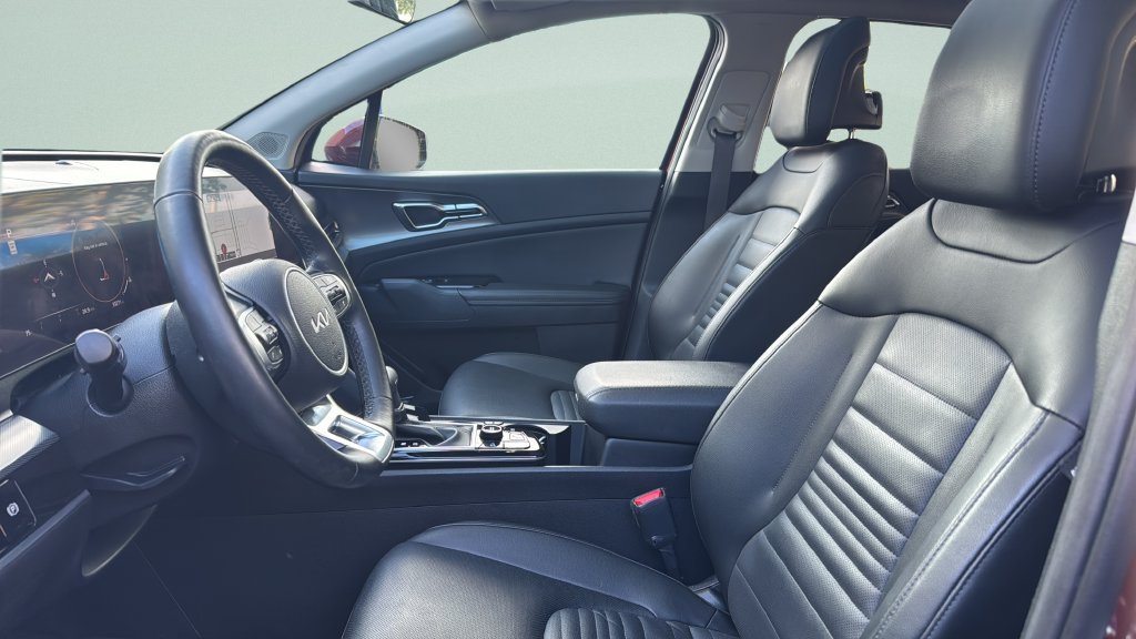 Used 2024 Kia Sportage SX FWD image 10