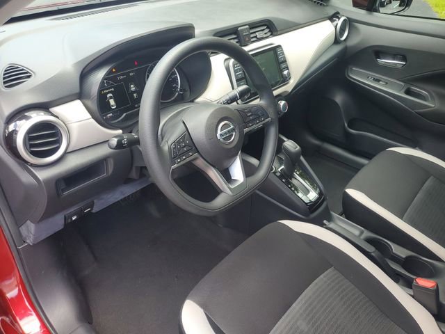 Used 2022 Nissan Versa SV FWD image 15
