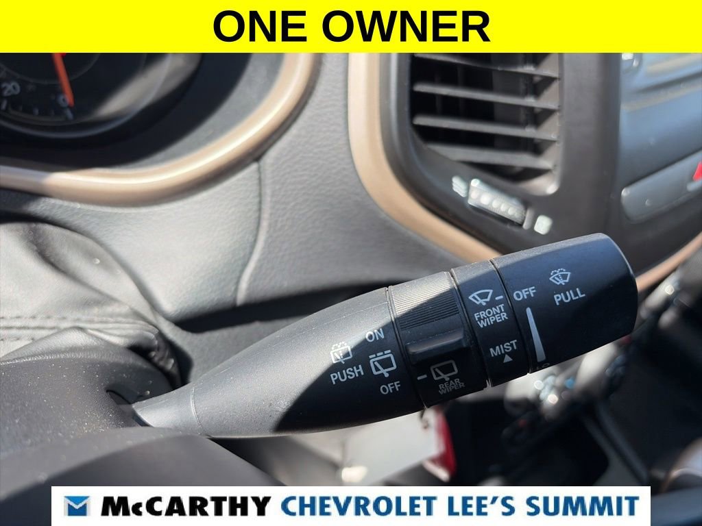 Used 2017 Jeep Cherokee Latitude w/ Cold Weather Group AWD/4WD image 20