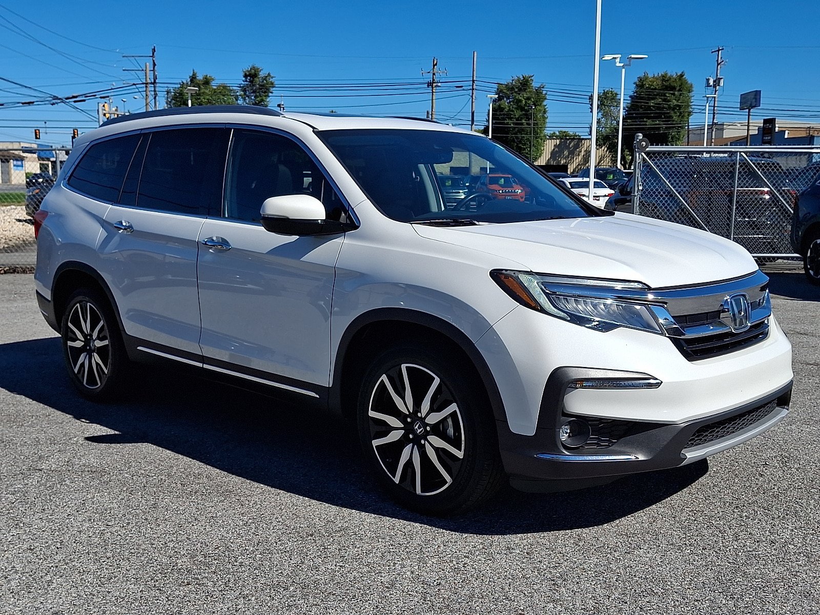 Used 2021 Honda Pilot Touring image 3