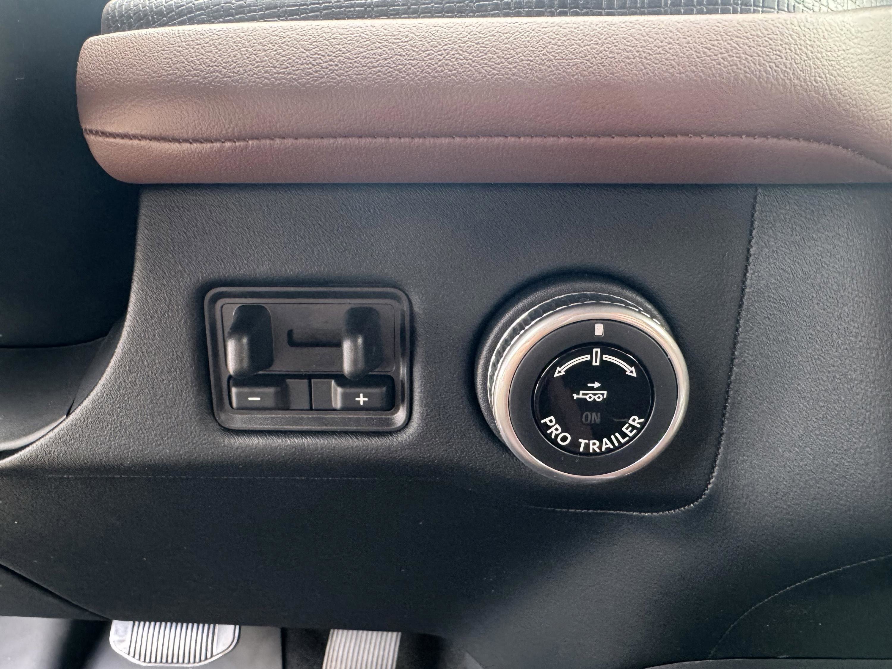 New 2026 Lincoln Navigator Reserve image 17