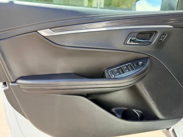 Used 2016 Chevrolet Impala LT w/ Convenience Package FWD image 16