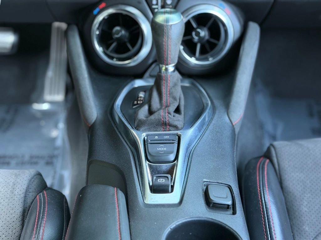 Used 2019 Chevrolet Camaro ZL1 RWD image 42
