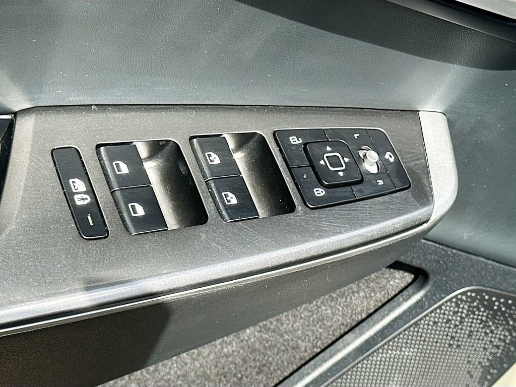 Certified 2024 Kia EV6 Light RWD image 18
