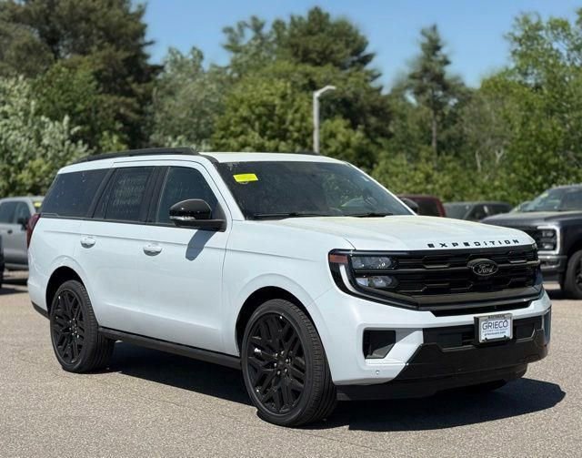 New 2026 Ford Expedition Platinum w/ Stealth Performance Package AWD/4WD image 1