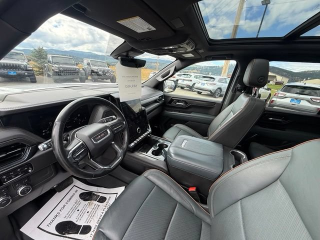 Used 2025 GMC Yukon AT4 w/ AT4 Premium Package AWD/4WD image 13