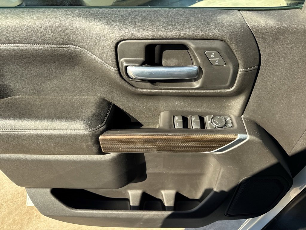 Used 2021 Chevrolet Silverado 1500 LT image 17