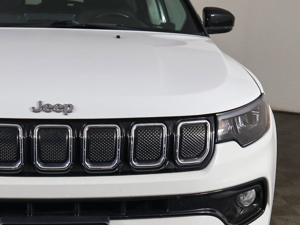 Used 2022 Jeep Compass Limited image 14