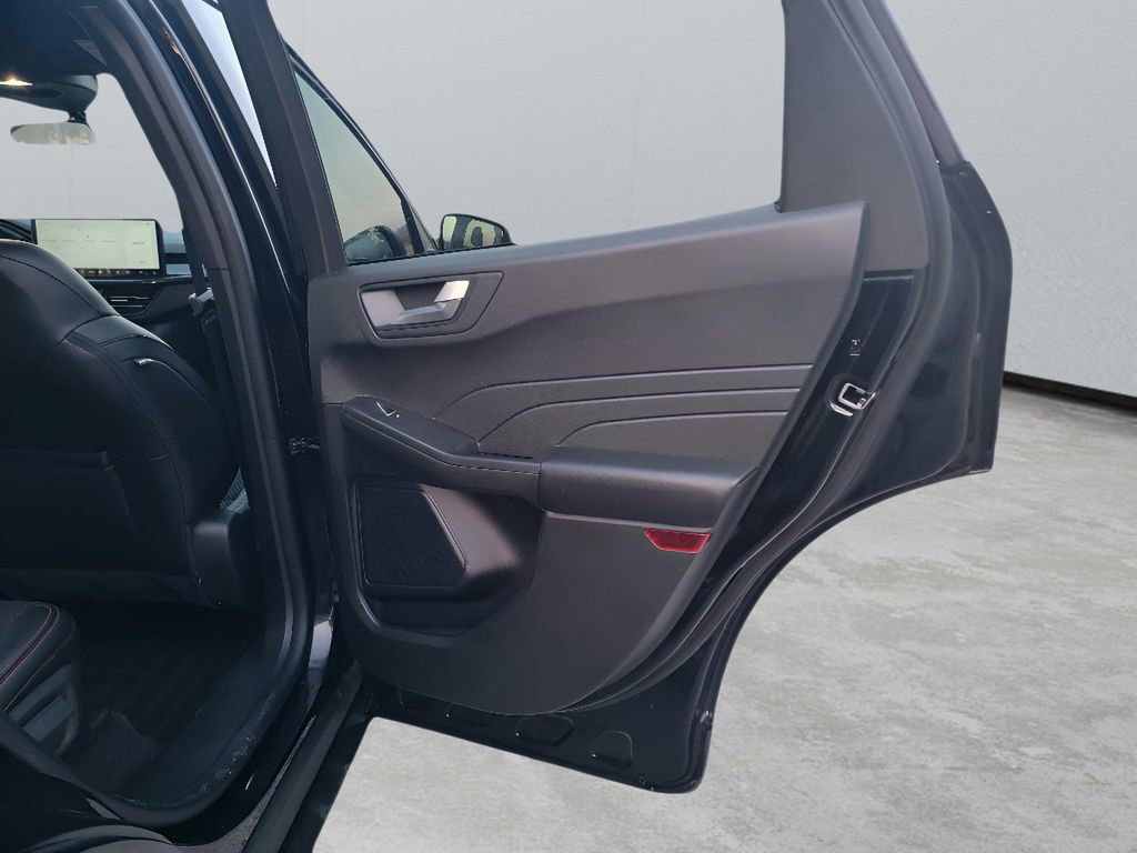 Used 2023 Ford Escape ST-Line w/ Tech Pack #1 image 30