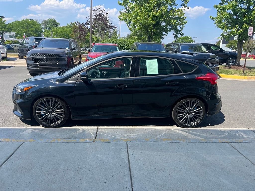 Used 2017 Ford Focus RS AWD/4WD image 5