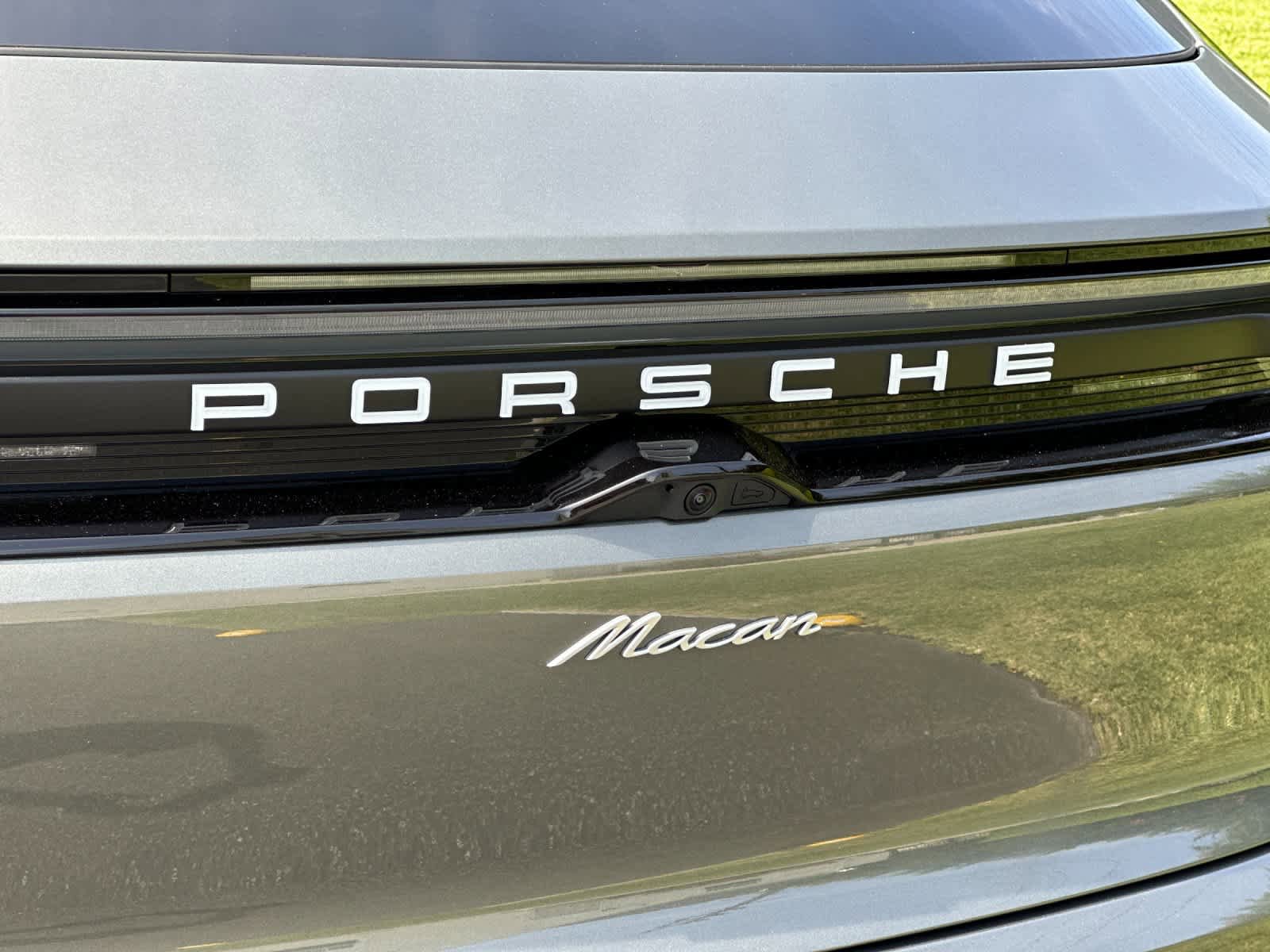 New 2026 Porsche Macan Electric image 33