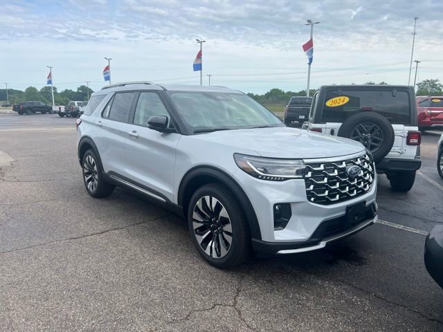 New 2026 Ford Explorer Platinum AWD/4WD image 1
