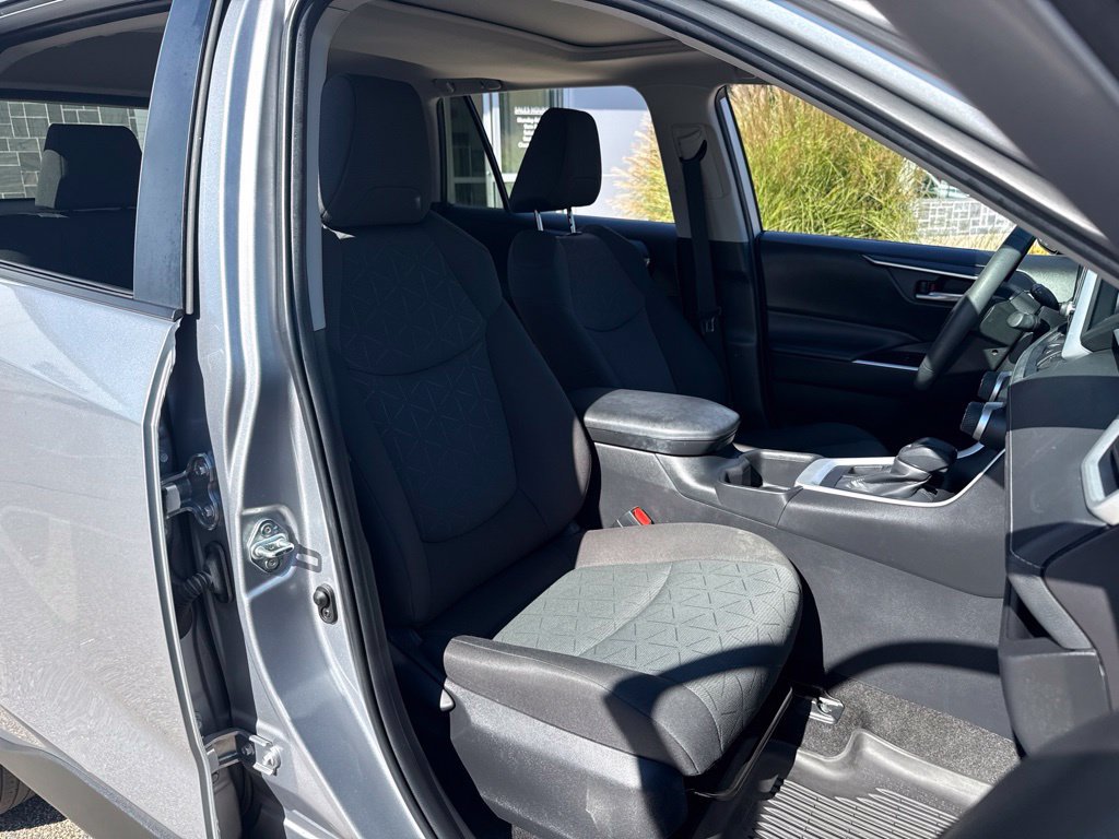 Used 2023 Toyota RAV4 XLE w/ Convenience Package AWD/4WD image 18