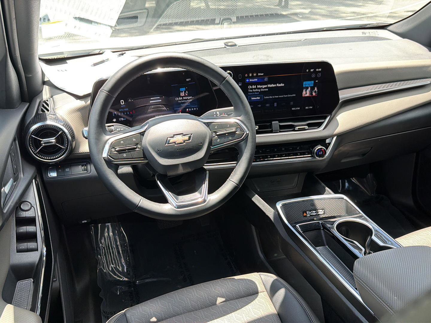 Used 2025 Chevrolet Equinox LT w/ Convenience Package II FWD image 18