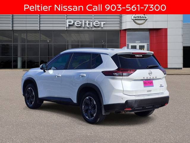 Certified 2024 Nissan Rogue SV w/ SV Premium Package FWD image 4