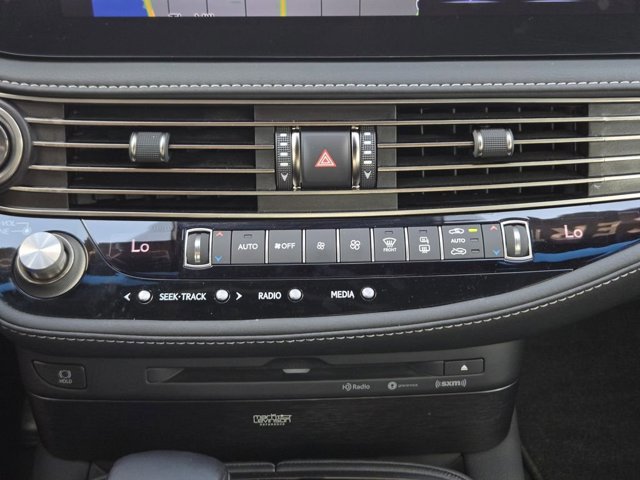 Certified 2022 Lexus LS 500 w/ Luxury Package RWD image 19