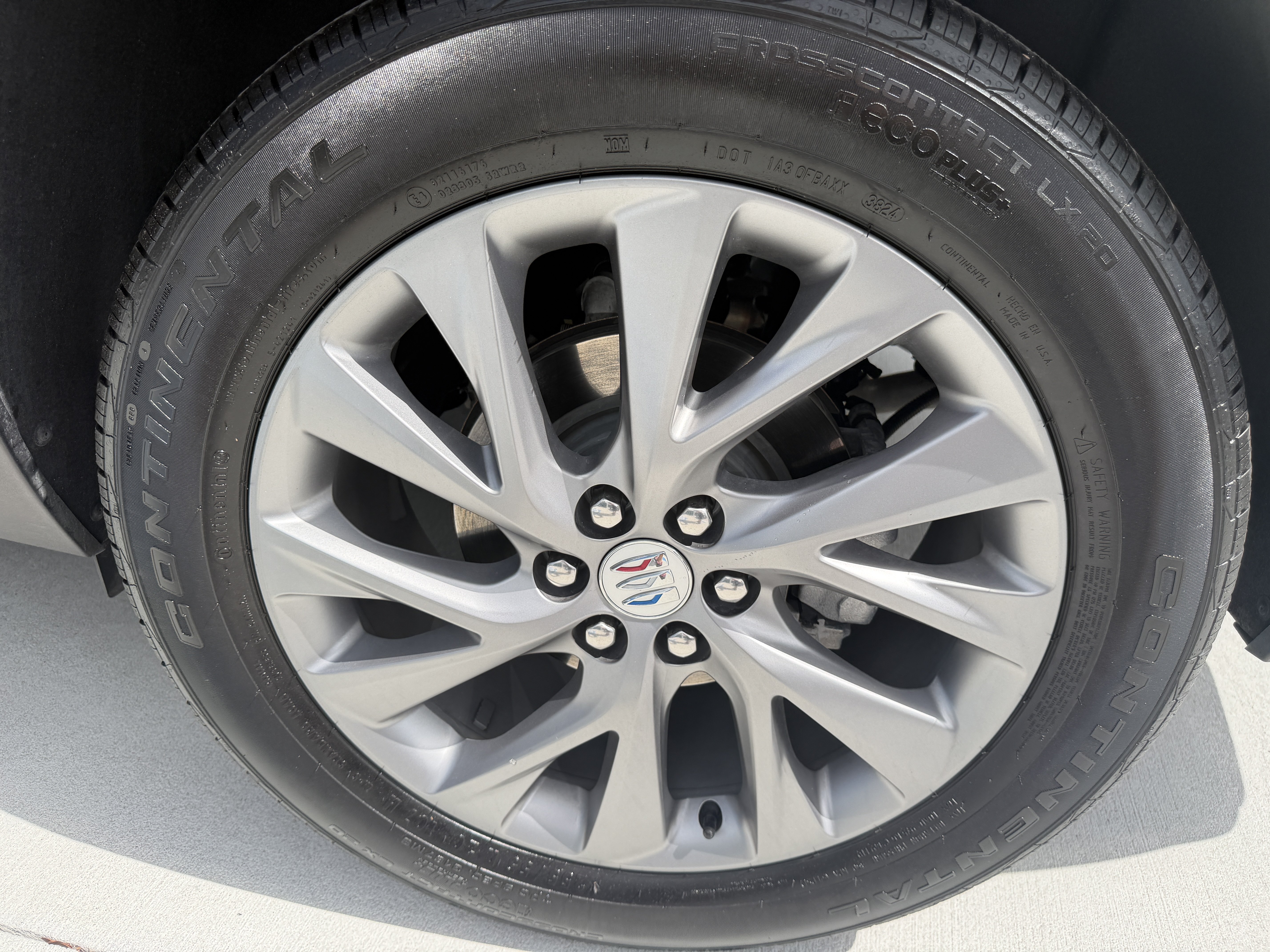 Used 2025 Buick Enclave Preferred FWD image 30