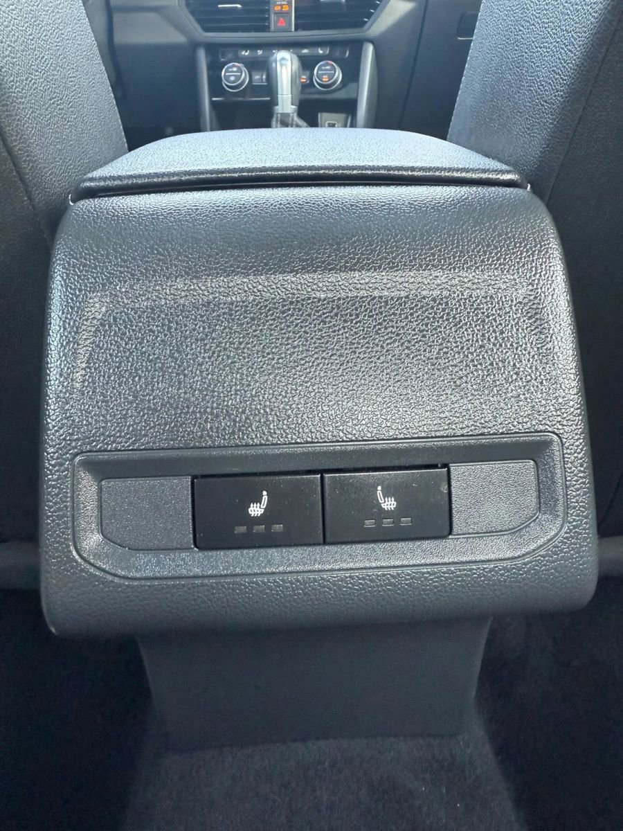 Used 2019 Volkswagen Jetta R-Line w/ R-Line Cold Weather Package FWD image 28