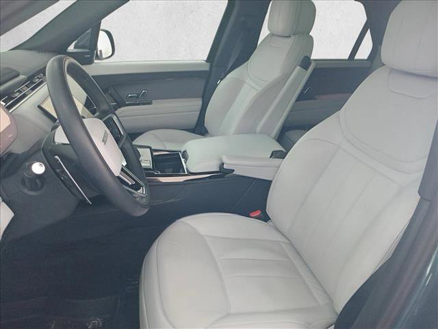 Certified 2025 Land Rover Range Rover Sport SE image 5