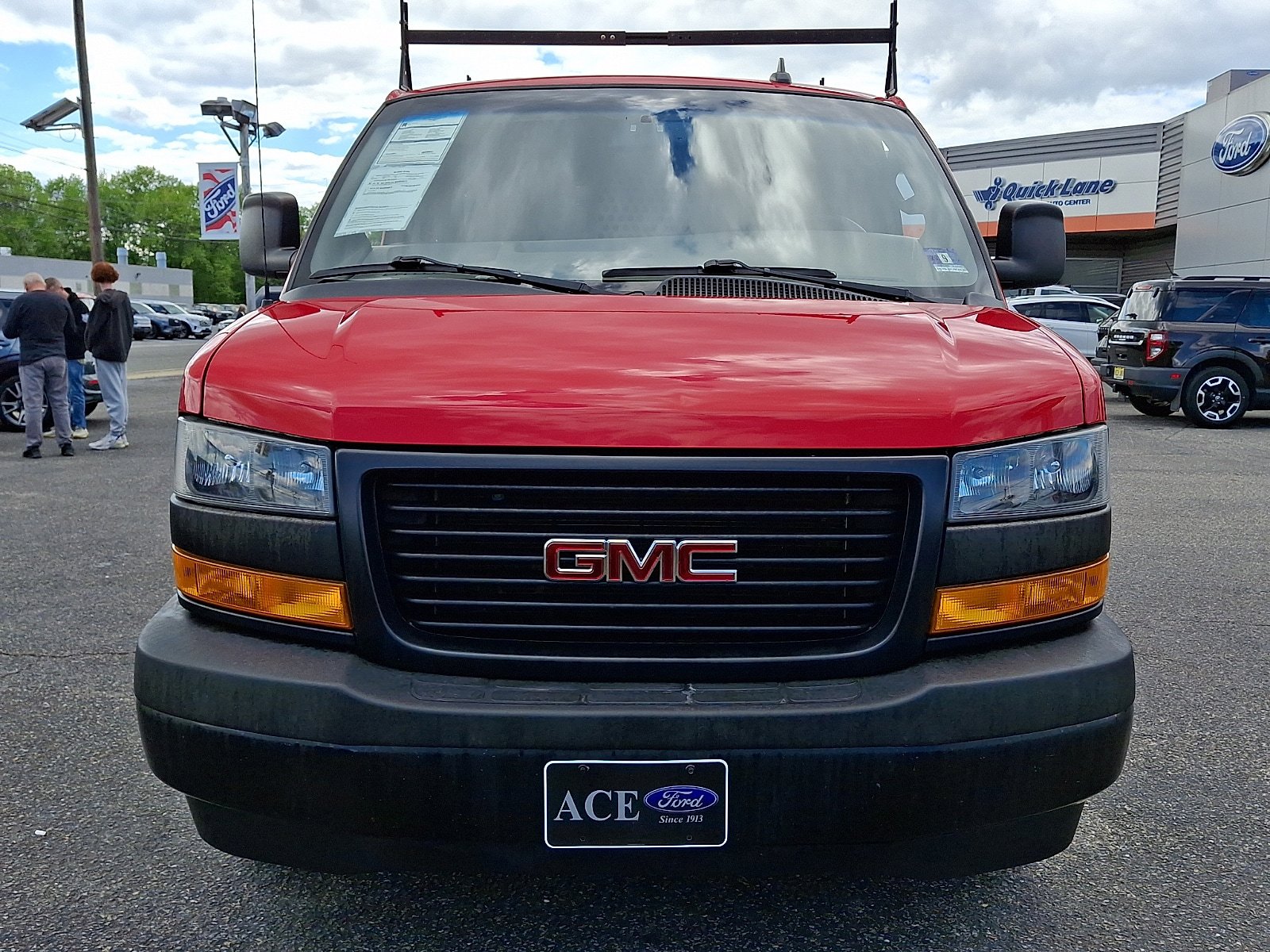 Used 2020 GMC Savana 2500 w/ Driver Convenience Package RWD image 2