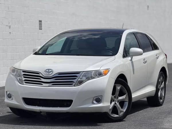 Used 2011 Toyota Venza w/ Premium Pkg #2