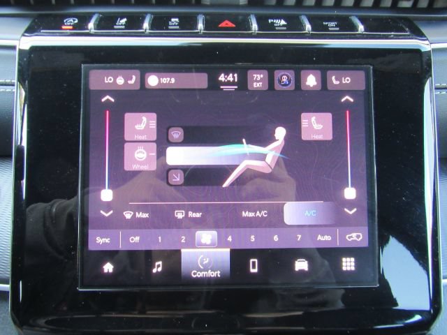Used 2025 Jeep Grand Cherokee Altitude AWD/4WD image 46