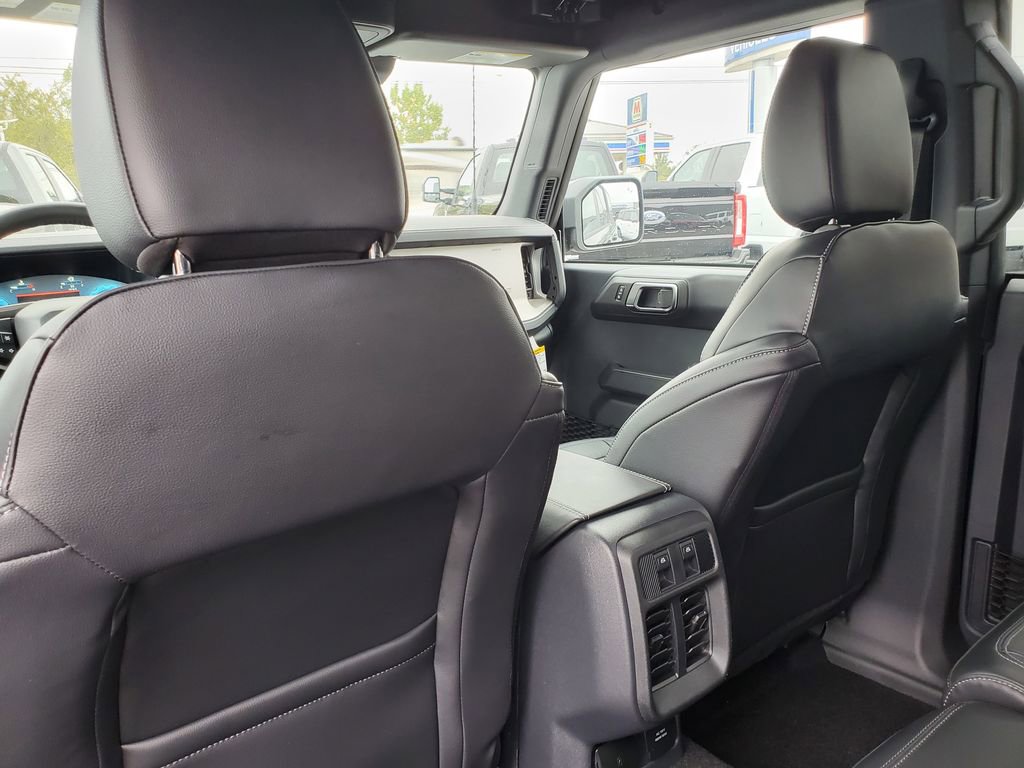 New 2025 Ford Bronco Outer Banks image 32