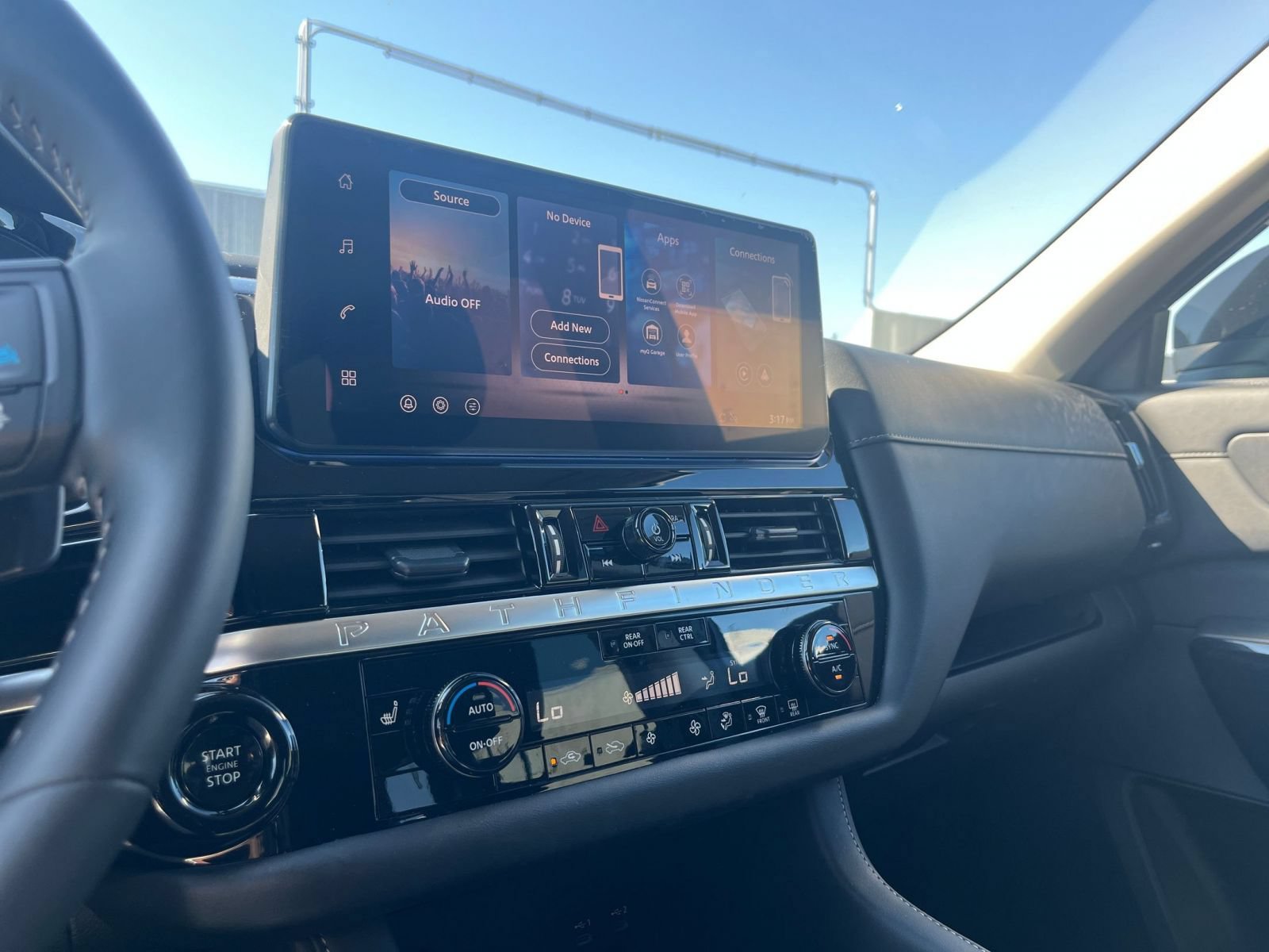 Used 2026 Nissan Pathfinder SV FWD image 19