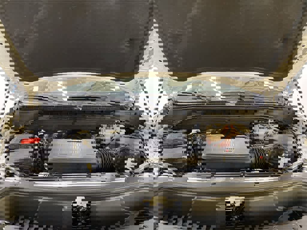 Used 2023 Cadillac Escalade Premium Luxury image 13