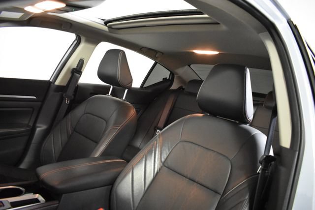 Certified 2024 Nissan Altima 2.5 SR w/ SR Premium Package FWD image 10